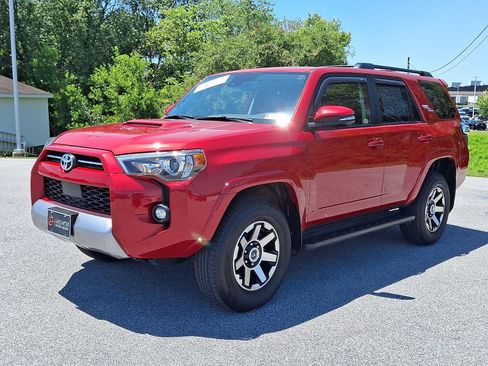 Certified 2021 Toyota 4Runner TRD Off-Road Premium w/ Moonroof Package AWD/4WD image 3