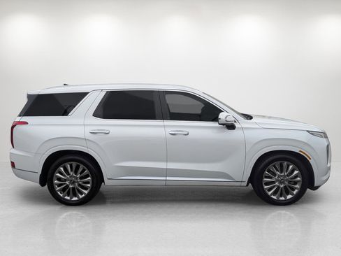 Used 2020 Hyundai Palisade Limited image 3