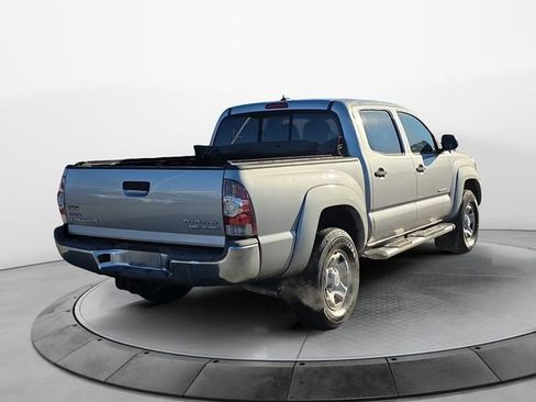 Used 2015 Toyota Tacoma PreRunner image 5