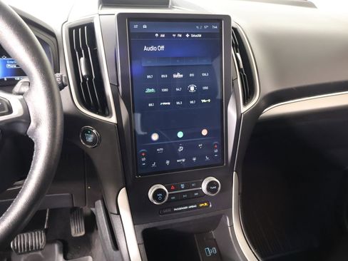 Used 2022 Ford Edge SEL w/ Sport Appearance Package image 5