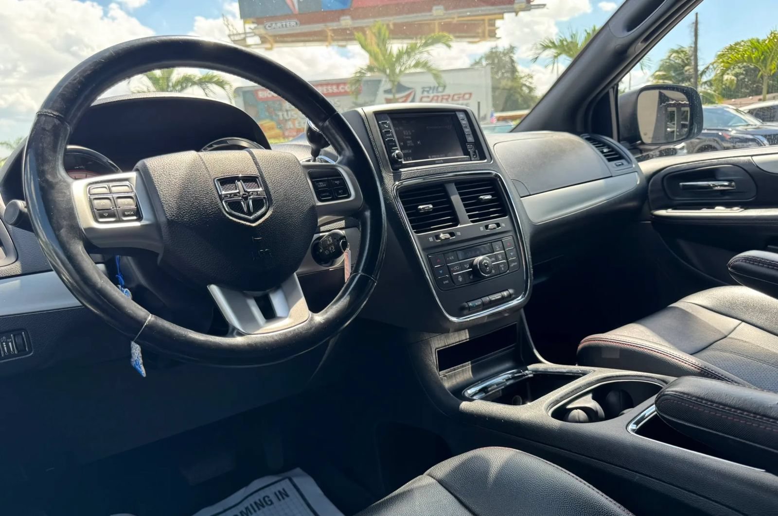 Used 2019 Dodge Grand Caravan GT FWD image 14