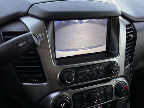 Used 2019 Chevrolet Tahoe LT image 17