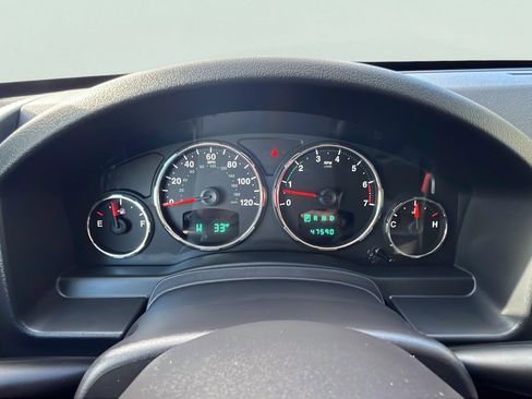 Used 2012 Jeep Liberty Sport w/ Popular Equipment Group RWD image 12