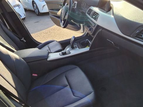 Used 2015 BMW 320i Sedan image 14