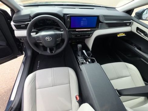New 2026 Toyota Camry XLE image 18