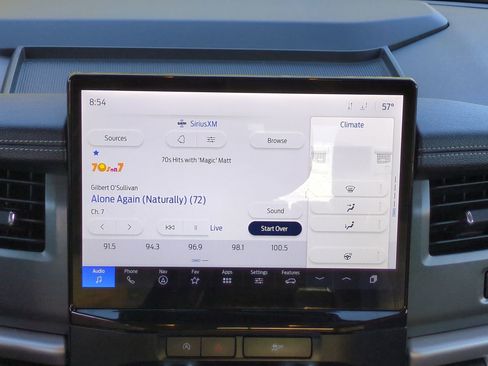 Used 2024 Ford Expedition XLT image 18