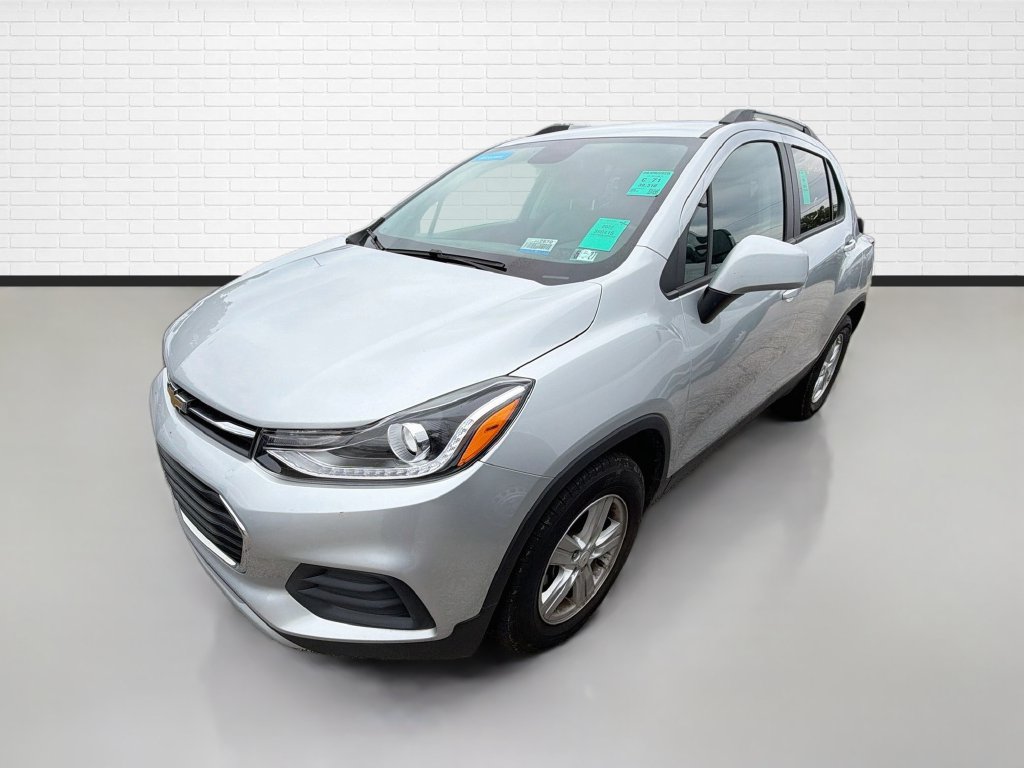Used 2022 Chevrolet Trax LT w/ LT Convenience Package FWD image 5