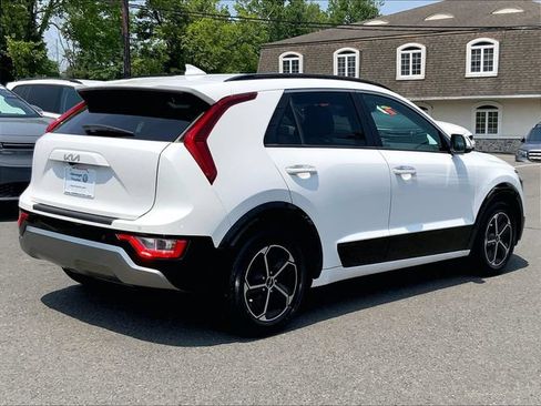 Used 2023 Kia Niro FWD image 7