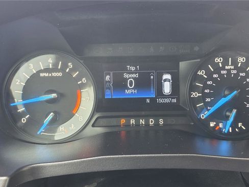 Used 2016 Ford Explorer XLT FWD image 17
