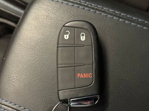 Used 2022 Jeep Compass Latitude AWD/4WD image 18
