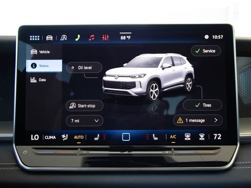 New 2026 Volkswagen Tiguan SE R-Line FWD image 44