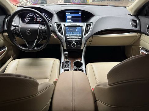Used 2018 Acura TLX FWD image 10