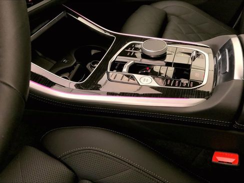 New 2026 BMW X5 xDrive50e w/ M Sport Package image 6