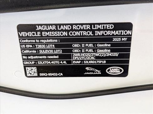 Used 2025 Land Rover Range Rover Sport Dynamic SE image 20