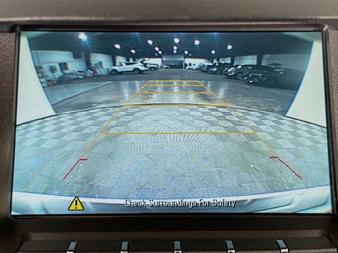 Used 2017 Chevrolet Equinox Premier w/ Enhanced Convenience Package AWD/4WD image 18