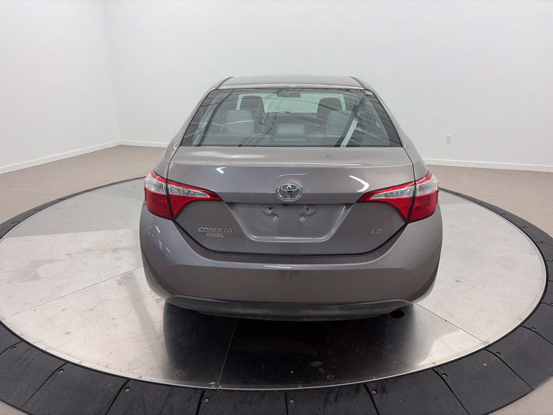Used 2015 Toyota Corolla LE FWD image 4