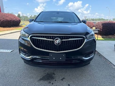 Used 2018 Buick Enclave Essence FWD image 1