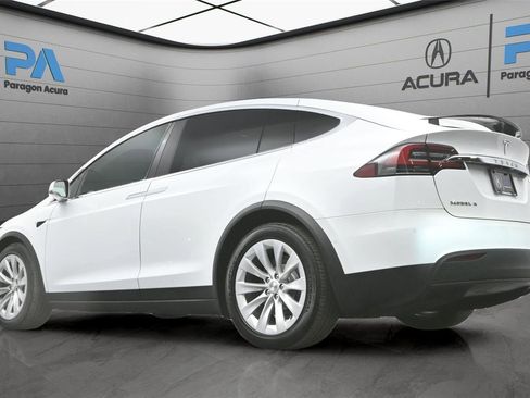 Used 2018 Tesla Model X P100D image 37
