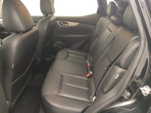 Used 2020 Nissan Rogue Sport SL FWD image 18
