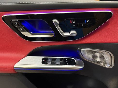 New 2026 Mercedes-Benz GLC 300 image 8