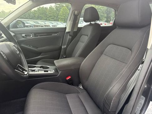 Used 2023 Honda Civic EX image 9
