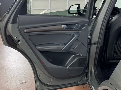 Used 2023 Audi Q5 2.0T Prestige w/ Prestige Package image 36