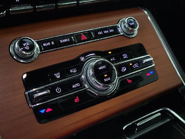 Used 2024 Lincoln Aviator Reserve w/ Jet Package RWD image 29