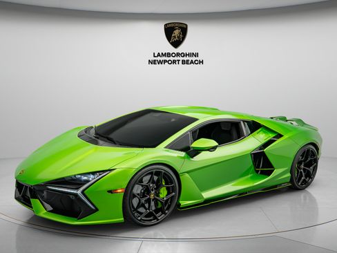 Used 2024 Lamborghini Revuelto AWD/4WD image 29
