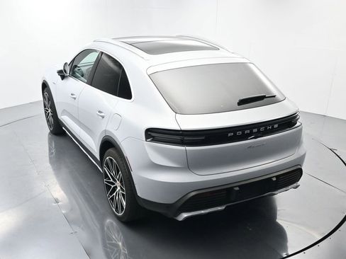 Certified 2024 Porsche Macan 4 Electric image 34