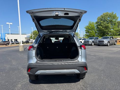 Used 2023 Toyota Corolla Cross LE FWD image 12
