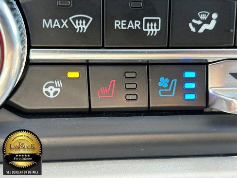 Used 2023 Ford Expedition Limited AWD/4WD image 14