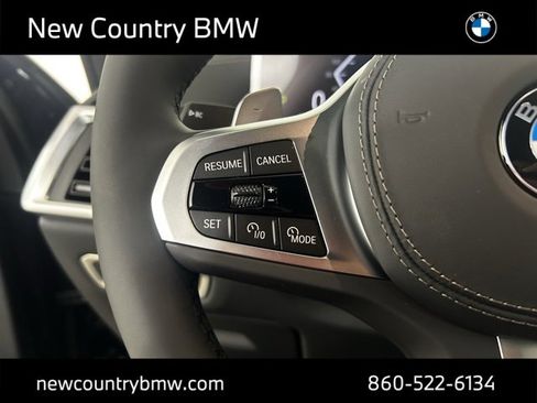 New 2026 BMW X7 xDrive40i w/ M Sport Package image 16