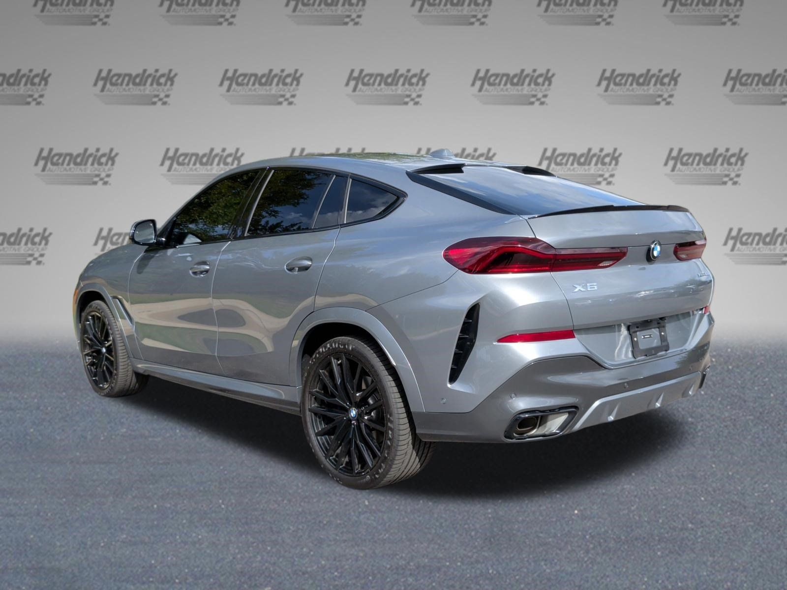 Certified 2026 BMW X6 xDrive40i AWD/4WD image 9