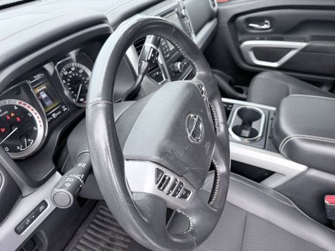 Certified 2017 Nissan Titan PRO-4X AWD/4WD image 18