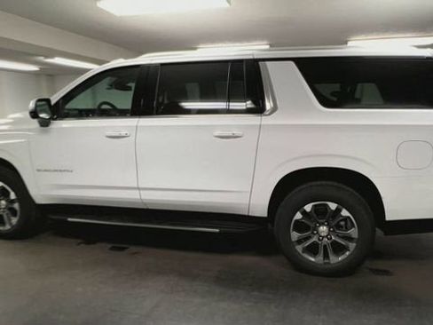 New 2026 Chevrolet Suburban LT w/ Comfort Package image 6