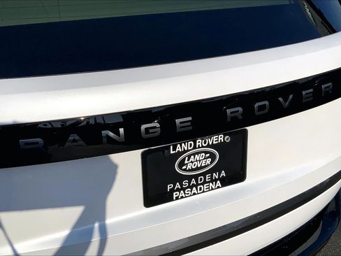 New 2026 Land Rover Range Rover SE image 6