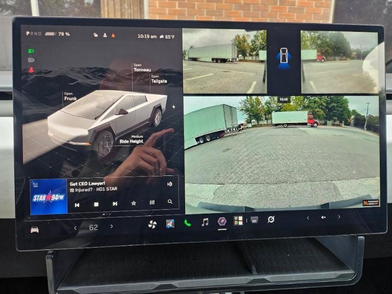 Used 2024 Tesla Cybertruck AWD Crew Cab image 49