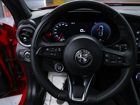 Used 2024 Alfa Romeo Giulia Ti image 44