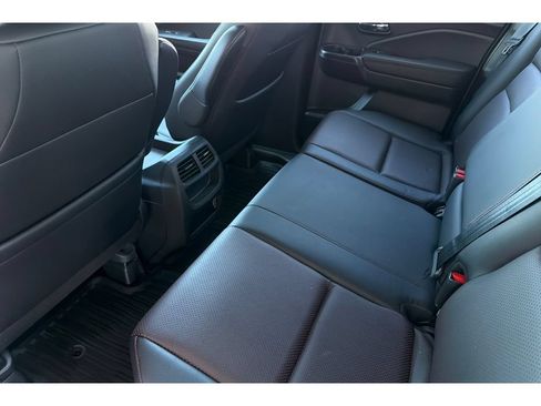 Used 2023 Honda Ridgeline Black Edition image 13