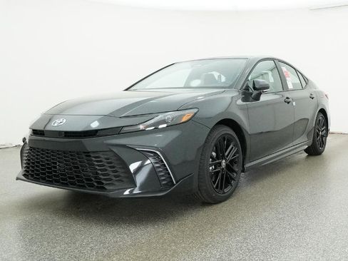 New 2026 Toyota Camry SE FWD image 19