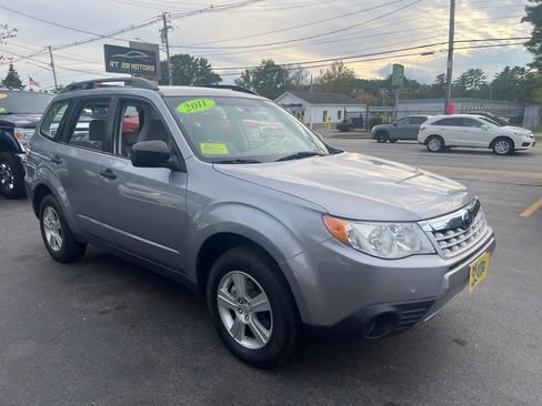 Used 2011 Subaru Forester 2.5X w/ Alloy Wheel Value Pkg image 7