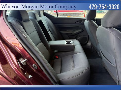 Used 2025 Nissan Altima 2.5 SV FWD image 30