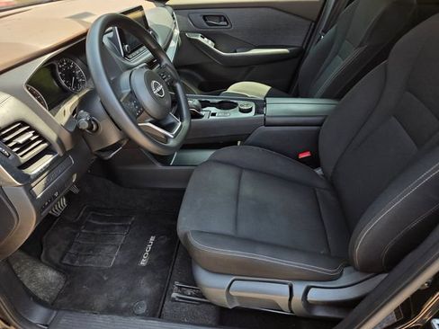 Used 2023 Nissan Rogue S AWD/4WD image 14