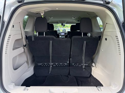 Used 2023 Chrysler Voyager LX FWD image 22