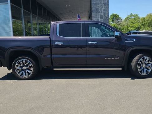 Certified 2023 GMC Sierra 1500 Denali w/ Denali Reserve Package AWD/4WD image 9