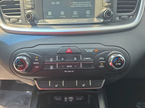 Used 2018 Kia Sorento AWD image 20
