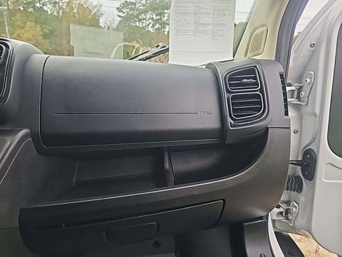 Used 2023 RAM ProMaster 2500 image 15
