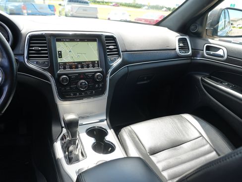 Used 2018 Jeep Grand Cherokee Limited AWD/4WD image 21