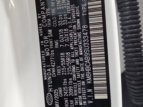 Certified 2025 Hyundai Kona SEL AWD/4WD image 30