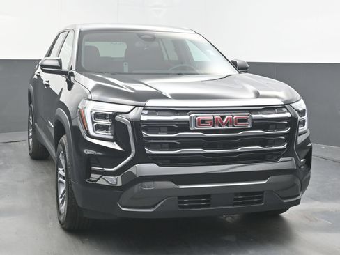 Used 2026 GMC Terrain Elevation FWD image 3